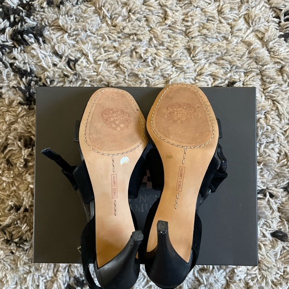 Vince Camuto Kalintie Sandal - Picture 2 of 8